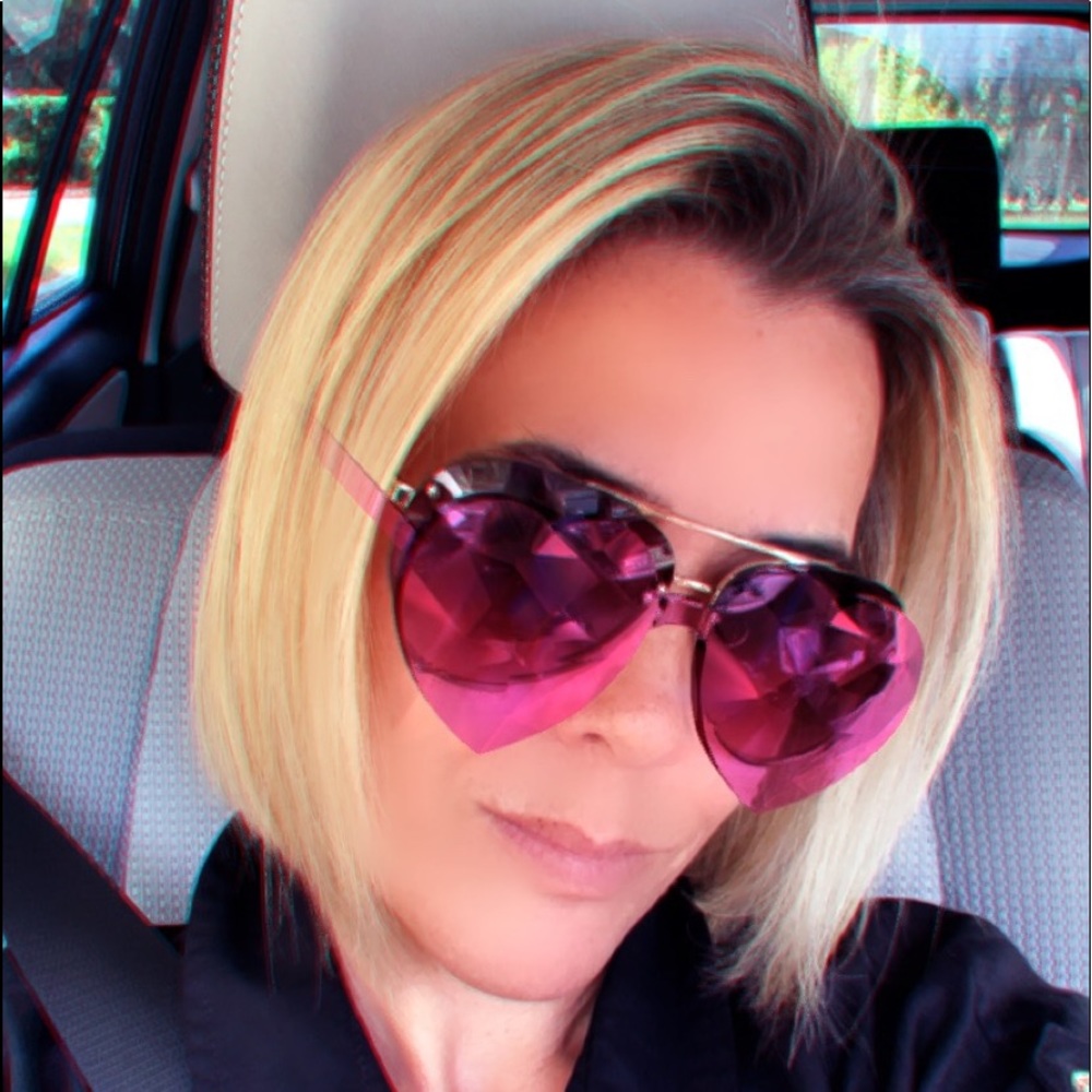 Meet your Posher, Bettina